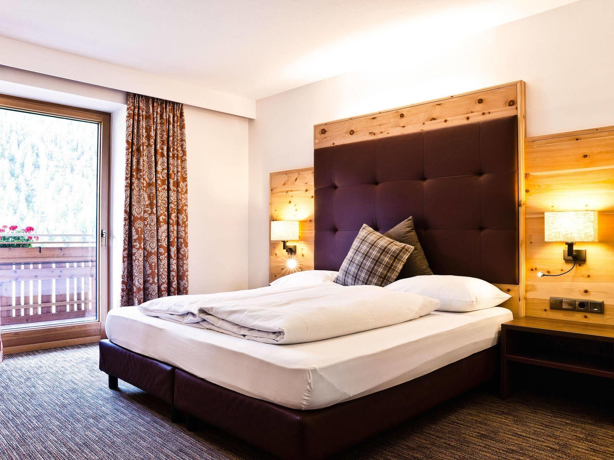 Hotel Cristallo Solda Kültér fotó